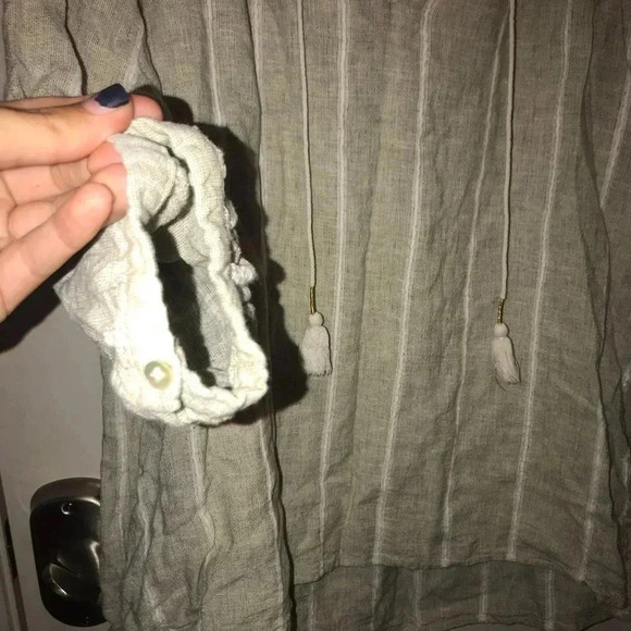 Quarter Sleeve Top - Picture 2 of 4